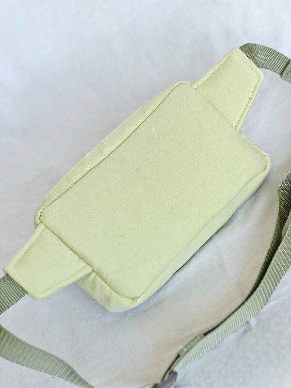 56c0cb10-cdca-4a8b-8101-5a18de80b268 Sac Banane Milo